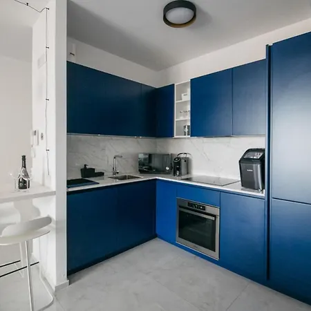 公寓 Art By Holidays