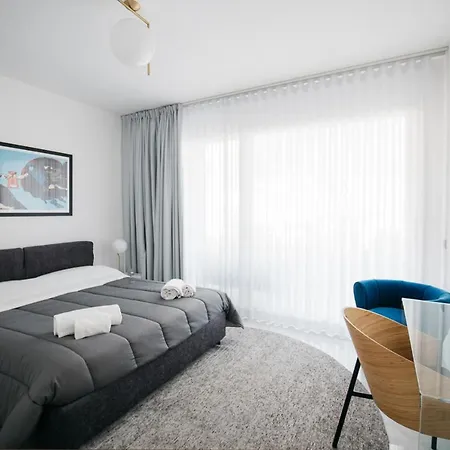 Art By Holidays 公寓 陶尔米纳