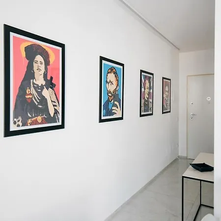 Art By Holidays 公寓 陶尔米纳